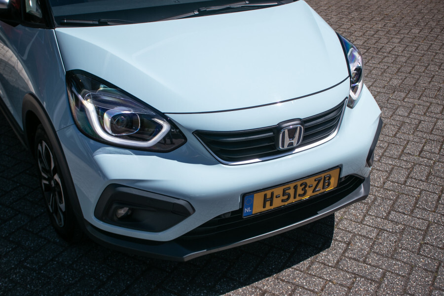 de kleur fjord mist is exclusief voor de honda jazz in de advance crosstar-uitvoering